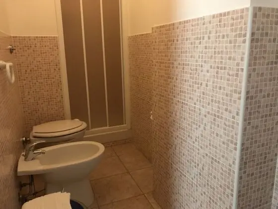 Economy Dört Kişilik Oda, Özel Banyo