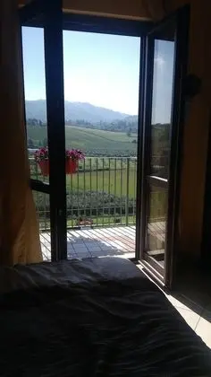 Üç Kişilik Oda, Birden Çok Yatak, Tepe Manzaralı