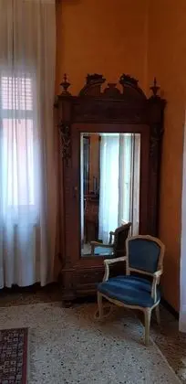 Üç Kişilik Oda (Dreamlike garden room)