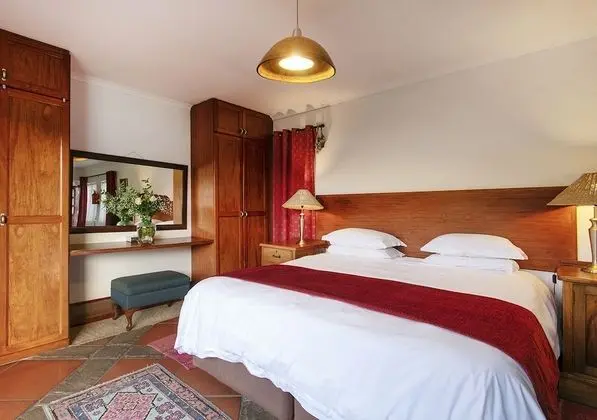 Luxury Oda