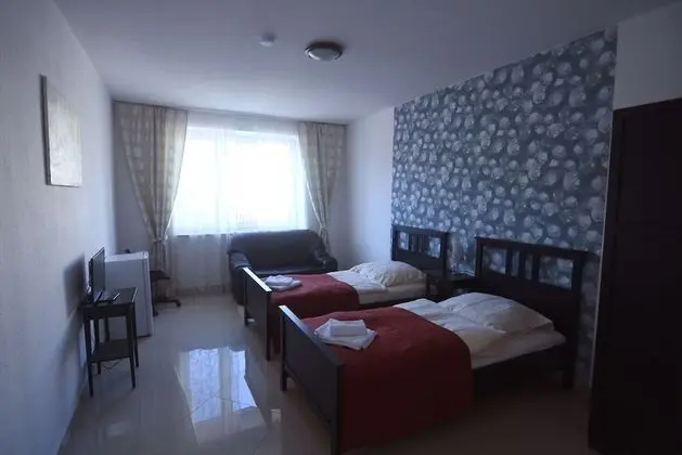 Büyük Yataklı Tek Kişilik Oda, Ortak Banyo