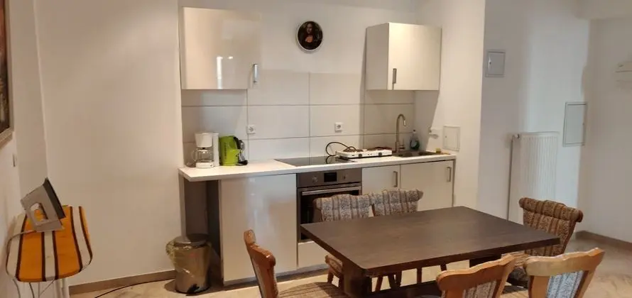 Tek Büyük Yataklı Oda, Ortak Banyo