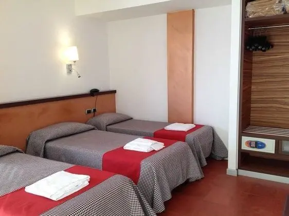 Standard Üç Kişilik Oda