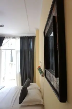 Superior Tek Büyük veya İki Ayrı Yataklı Oda