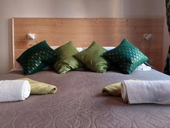 Comfort Tek Büyük veya İki Ayrı Yataklı Oda