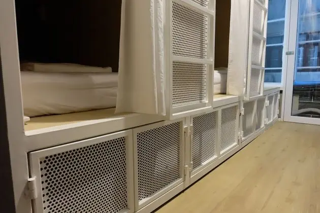 Ortak Ranzalı Oda, Sadece kadınlar için