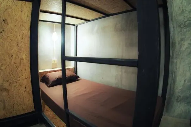 6-Bed Mixed Dormitory (1)
