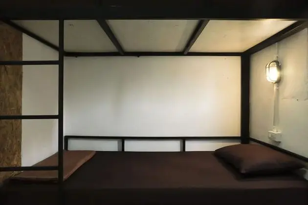 6-Bed Mixed Dormitory (1)