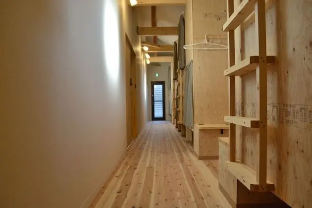 Ortak Ranzalı Oda, Karma Ranzalı Oda, Ortak Banyo