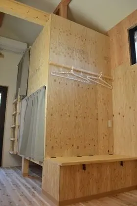 Ortak Ranzalı Oda, Karma Ranzalı Oda, Ortak Banyo