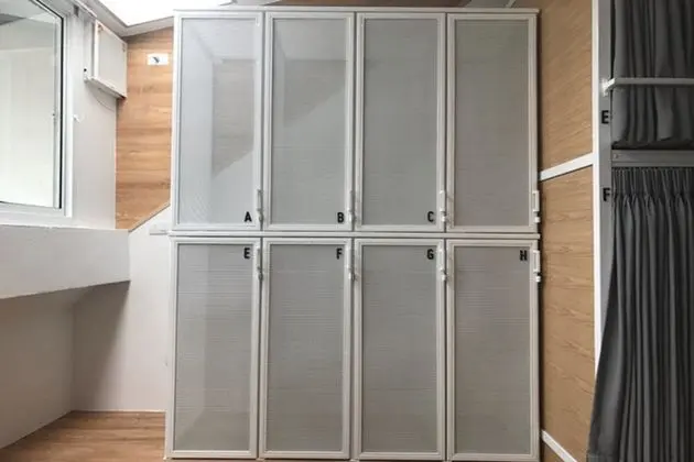10 Beds Female Dorm
