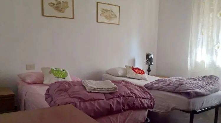İki Ayrı Yataklı Oda, 2 Tek Kişilik Yatak, Mutfak