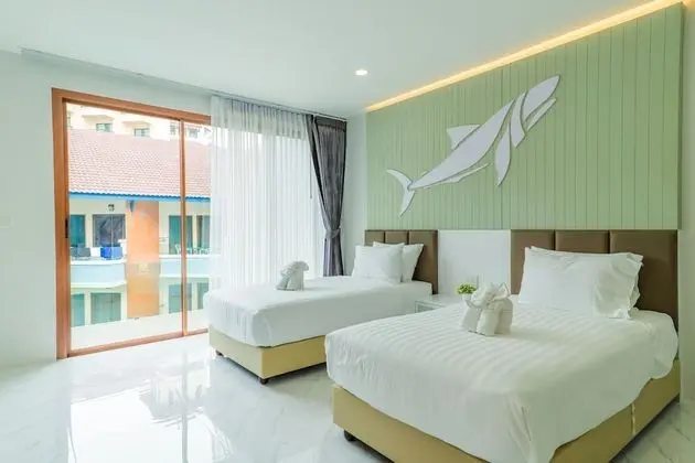 Grand Oda, 2 Tek Kişilik Yatak, Havuz Manzaralı