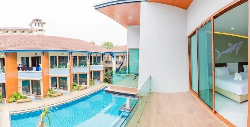 Grand Oda, 2 Tek Kişilik Yatak, Havuz Manzaralı
