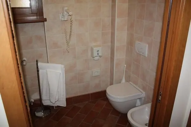 Standard Tek Büyük veya İki Ayrı Yataklı Oda
