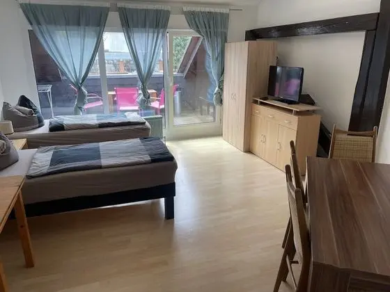 Basic Apart Daire, Özel Banyo, Avlu Manzaralı