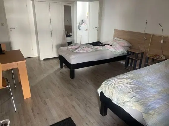 Basic Apart Daire, Özel Banyo, Avlu Manzaralı