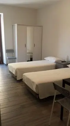 Tek Büyük Yataklı Oda, Balkon