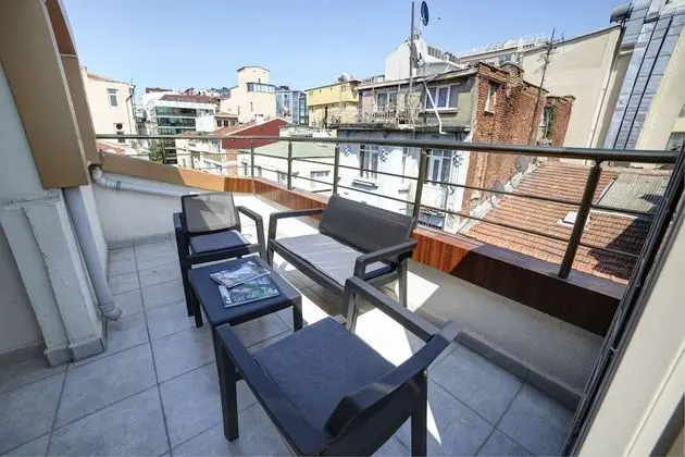 Penthouse Apartment with Terrace