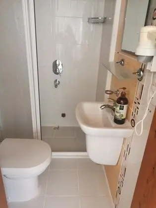 3 Kişilik Oda, Sokak Manzaralı, 1. Kat