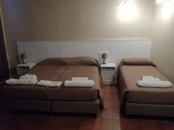 Üç Kişilik Oda, Özel Banyo (External)