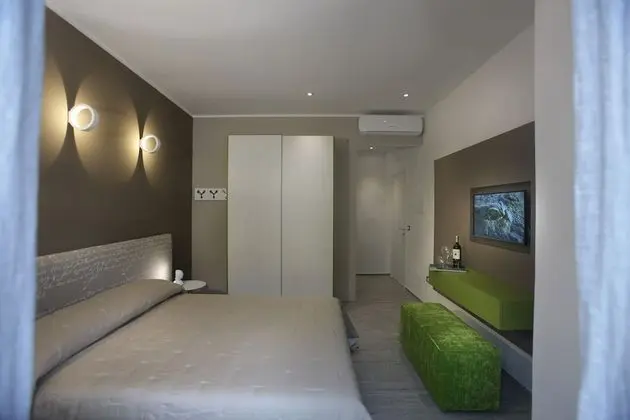 Design Tek Büyük veya İki Ayrı Yataklı Oda, Banyolu/Duşlu, Bahçe Manzaralı