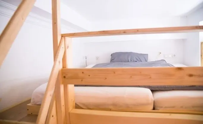 Business Çatı Katı (Loft), 1 Büyük (Queen) Boy Yatak ve Çekyat, Mutfak