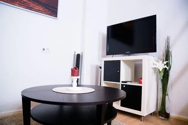 Business Çatı Katı (Loft), 1 Büyük (Queen) Boy Yatak ve Çekyat, Mutfak, Bahçeli