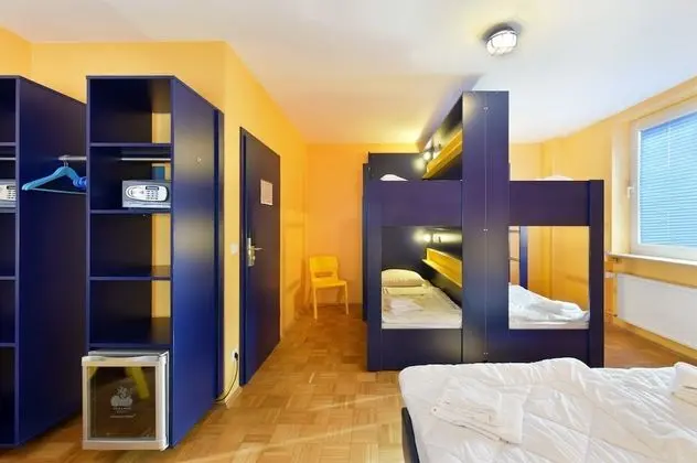 Oda, Ortak Banyo (for 6 people)