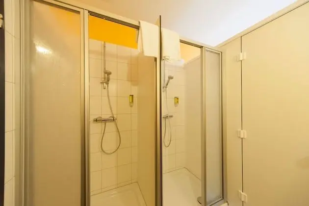 Oda, Ortak Banyo (for 6 people)