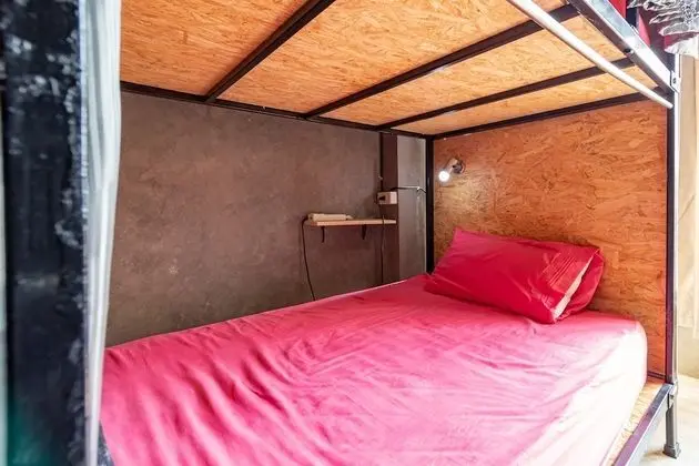 12-Bed Mixed Dormitory Room