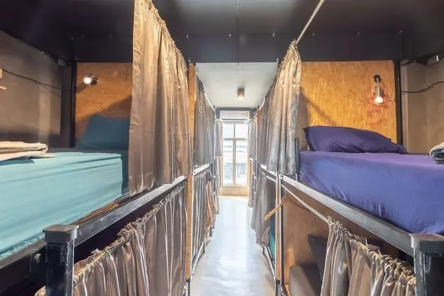 12-Bed Mixed Dormitory Room