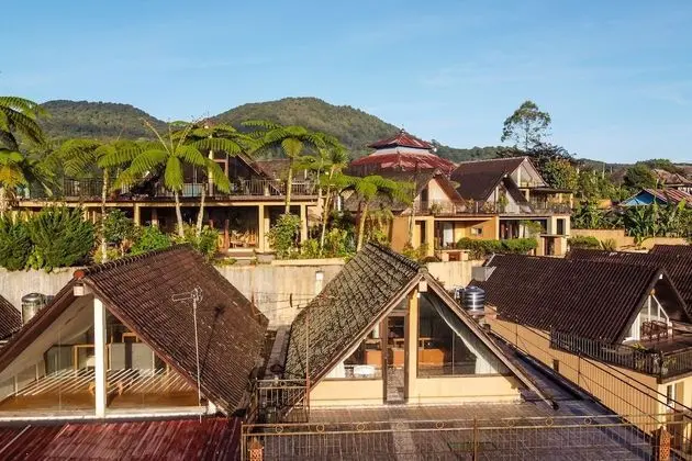 Villa, Göl Manzaralı