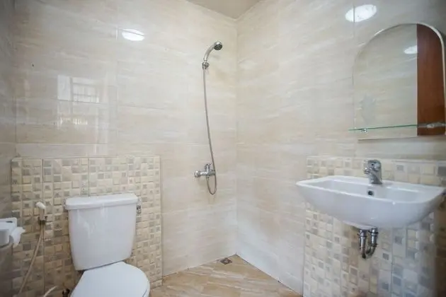 Villa, Göl Manzaralı
