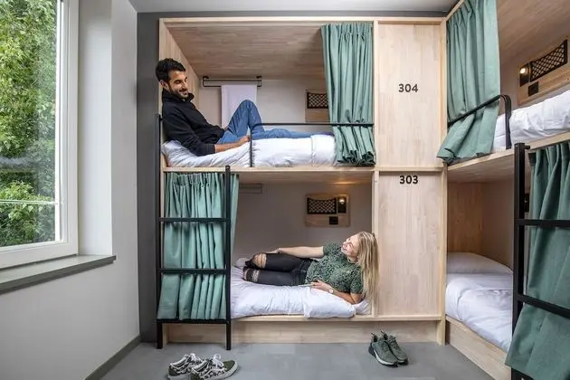 Deluxe Ortak Ranzalı Oda, Karma Ranzalı Oda, Sigara İçilmez