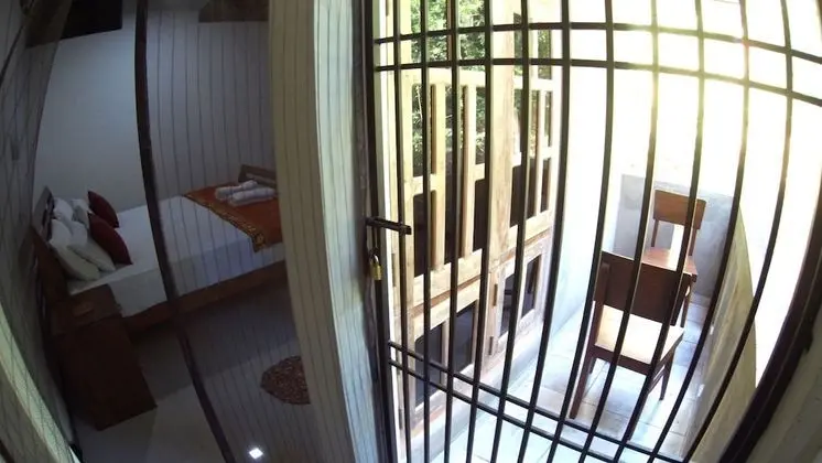 Standard Tek Büyük Yataklı Oda, Bahçe Manzaralı, Bahçeli