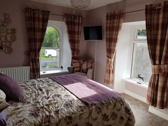 King Room (The Heather Room)