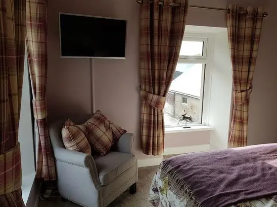 King Room (The Heather Room)