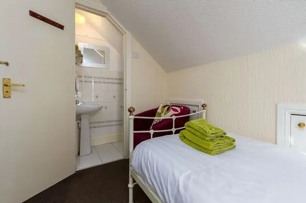 Standard Tek Kişilik Oda (Second Floor, Age 35 and older)