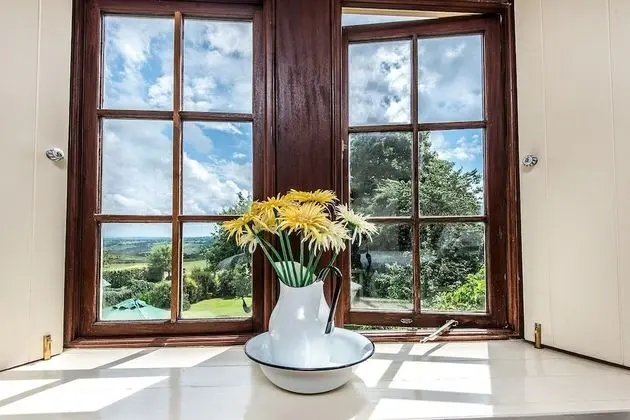 Romantic Kır Evi, Tepe Manzaralı