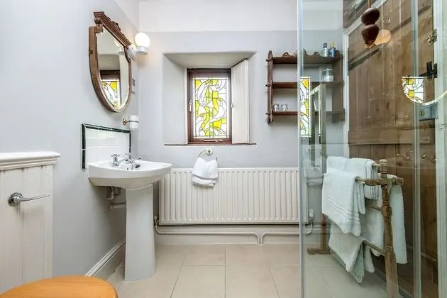 Romantic Kır Evi, Tepe Manzaralı
