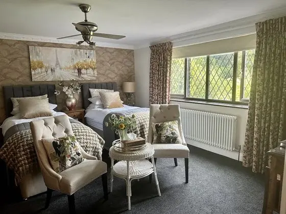 İki Ayrı Yataklı Oda, Banyolu/Duşlu (Woodpecker Room)