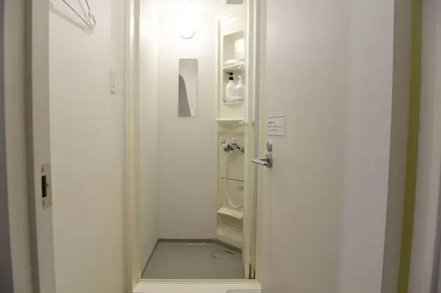 İki Ayrı Yataklı Oda, Sigara İçilmez, Ortak Banyo
