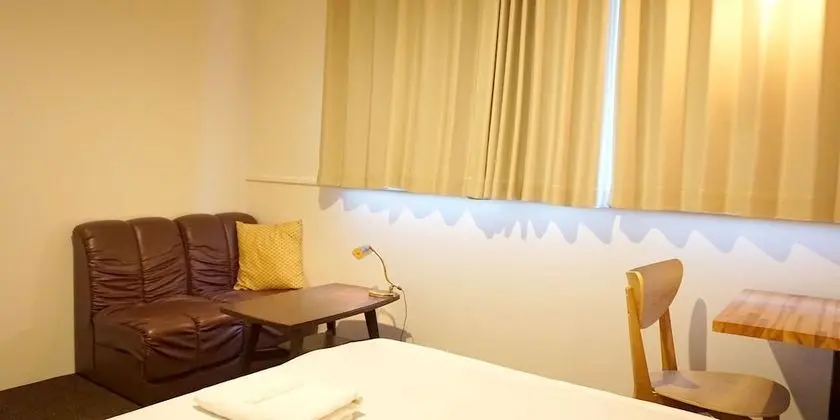Tek Büyük Yataklı Oda, Sigara İçilmez, Ortak Banyo