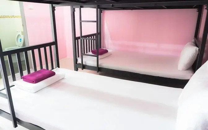 Mixed Dormitory Room