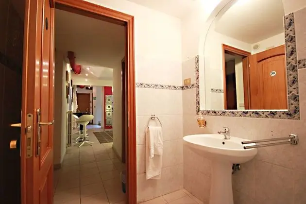 Standard Ortak Ranzalı Oda, Karma Ranzalı Oda, Ortak Banyo