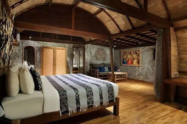 Grand Deluxe Room