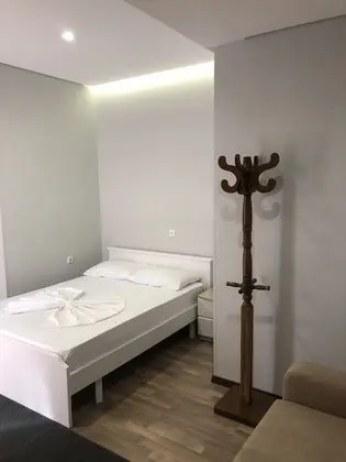 Üç Kişilik Oda