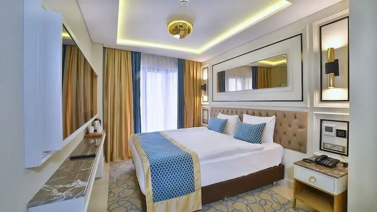 Deluxe Tek Büyük Yataklı Oda