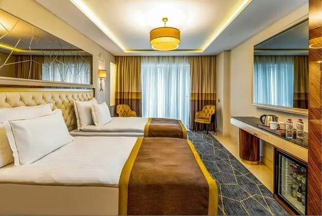 Deluxe Double or Twin Room